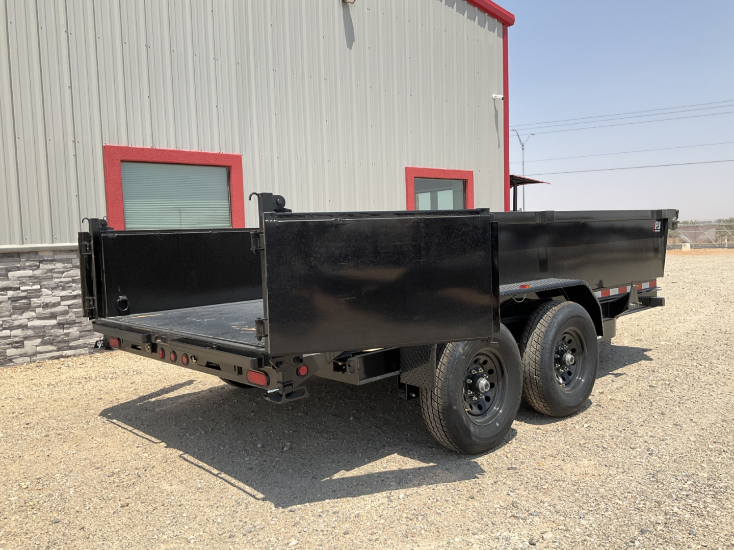 New 2026 PJ 83"x14' BP Tandem Axle Dump w/ 24" Sides – D7