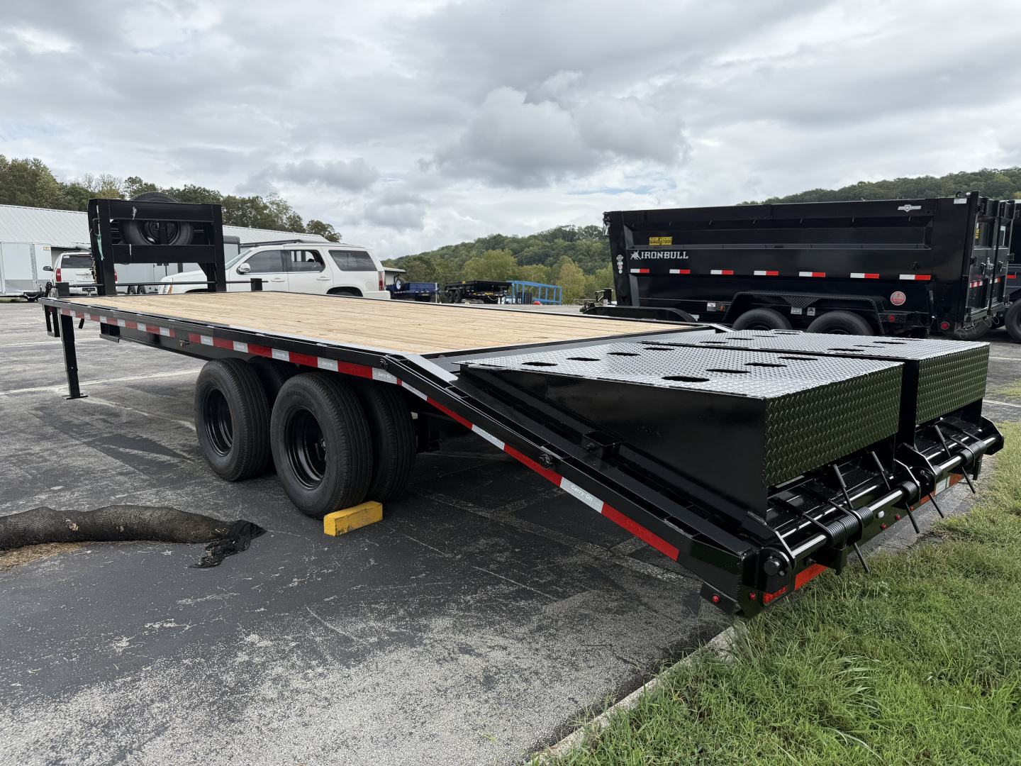 New 2026 Carry-On 20K 20+5 GN W/ MEGA RAMPS Equipment Trailer