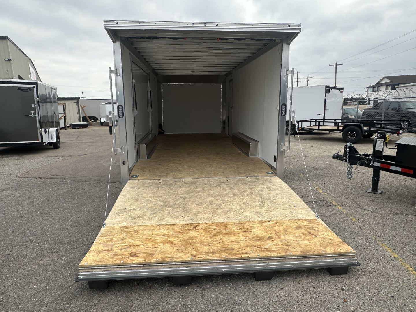 New 2026 ALCOM Press8.5x20CH2-LSMT25 Car Hauler