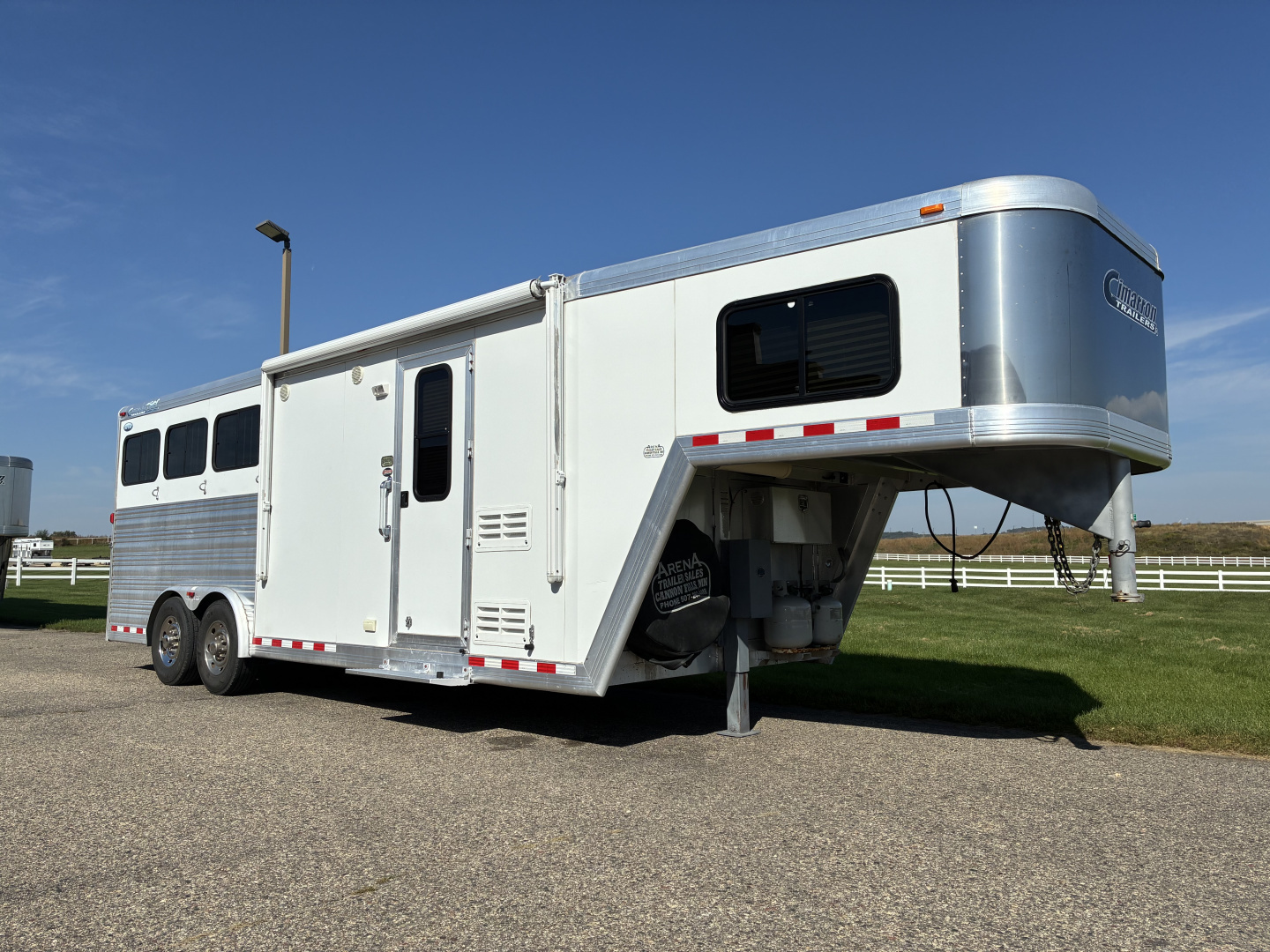 Used 2011 Cimarron 3H 9LQ Horse Trailer