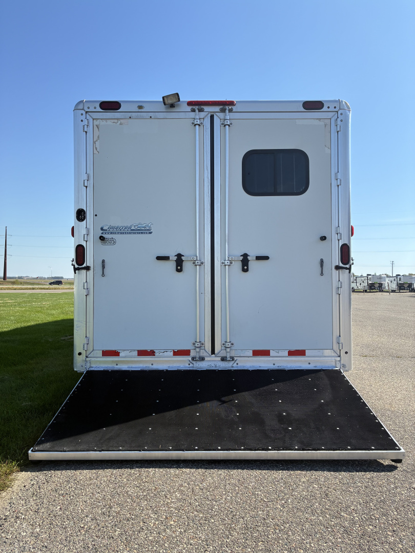 Used 2011 Cimarron 3H 9LQ Horse Trailer