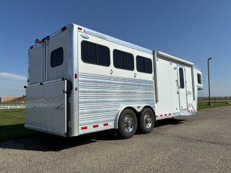 Used 2011 Cimarron 3H 9LQ Horse Trailer