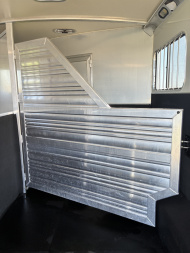 Used 2011 Cimarron 3H 9LQ Horse Trailer