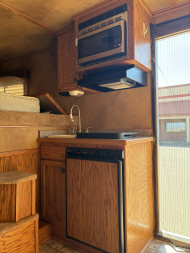 Used 2011 Cimarron 3H 9LQ Horse Trailer