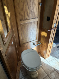 Used 2011 Cimarron 3H 9LQ Horse Trailer