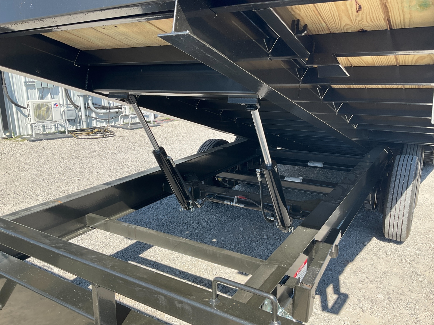 New 2026 MAXX-D 102”x22’ BP 16K Deckover Tilt – TOX