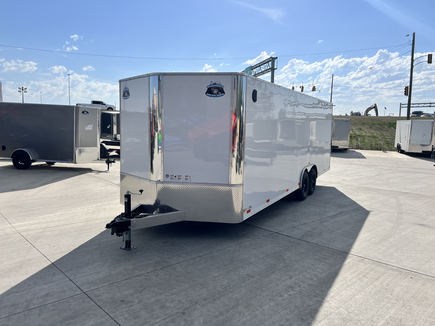 New NEW 2026 Bighorn R&M 8.5x24 +2V SUPERIOR QUALITY 14K Enclosed 7 ft Cargo Dovetail Trailer Car Hauler