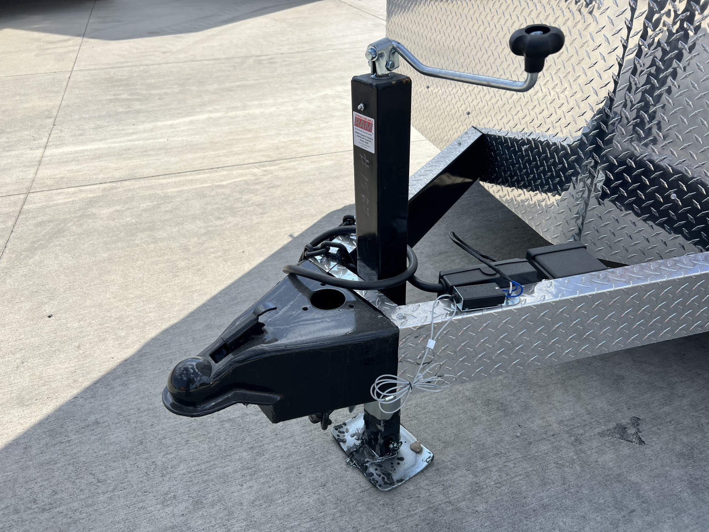 New NEW 2026 Bighorn R&M 8.5x24 +2V SUPERIOR QUALITY 14K Enclosed 7 ft Cargo Dovetail Trailer Car Hauler