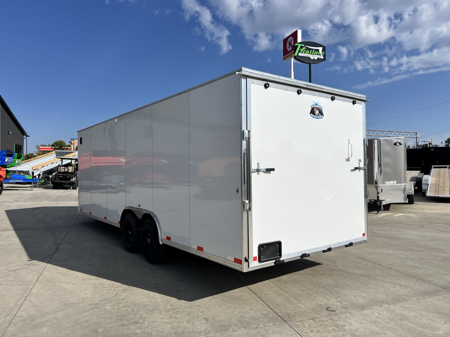New NEW 2026 Bighorn R&M 8.5x24 +2V SUPERIOR QUALITY 14K Enclosed 7 ft Cargo Dovetail Trailer Car Hauler