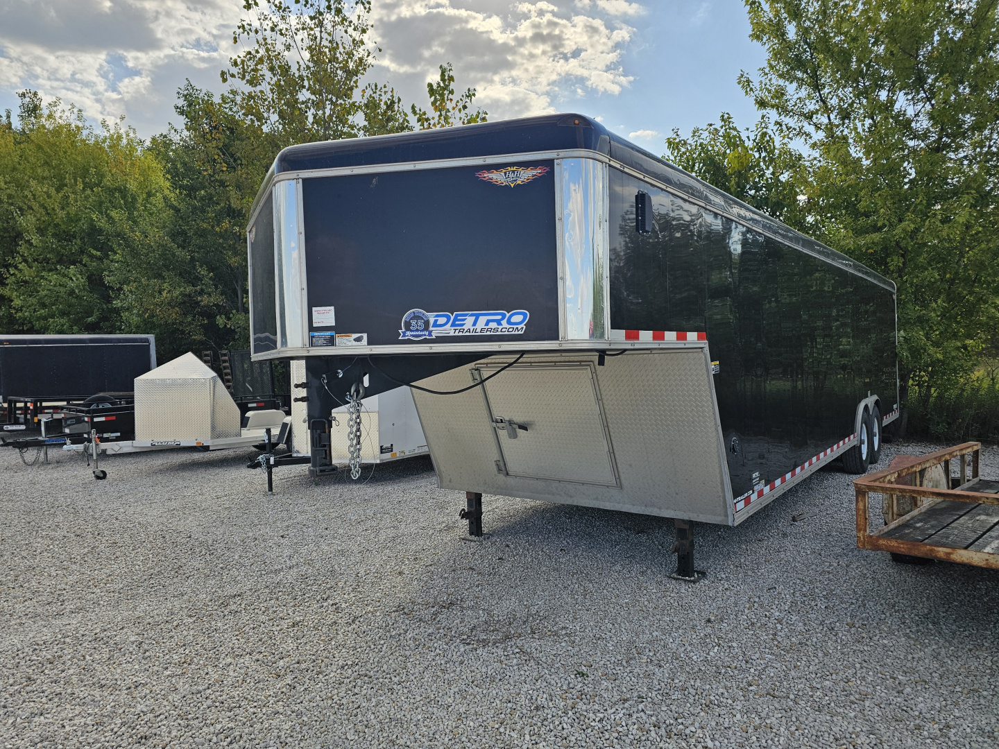 Used 2023 H&H TRAILERS 8.5 x 34 14K TORSION V-NOSE GOOSENECK Car / Racing Trailer