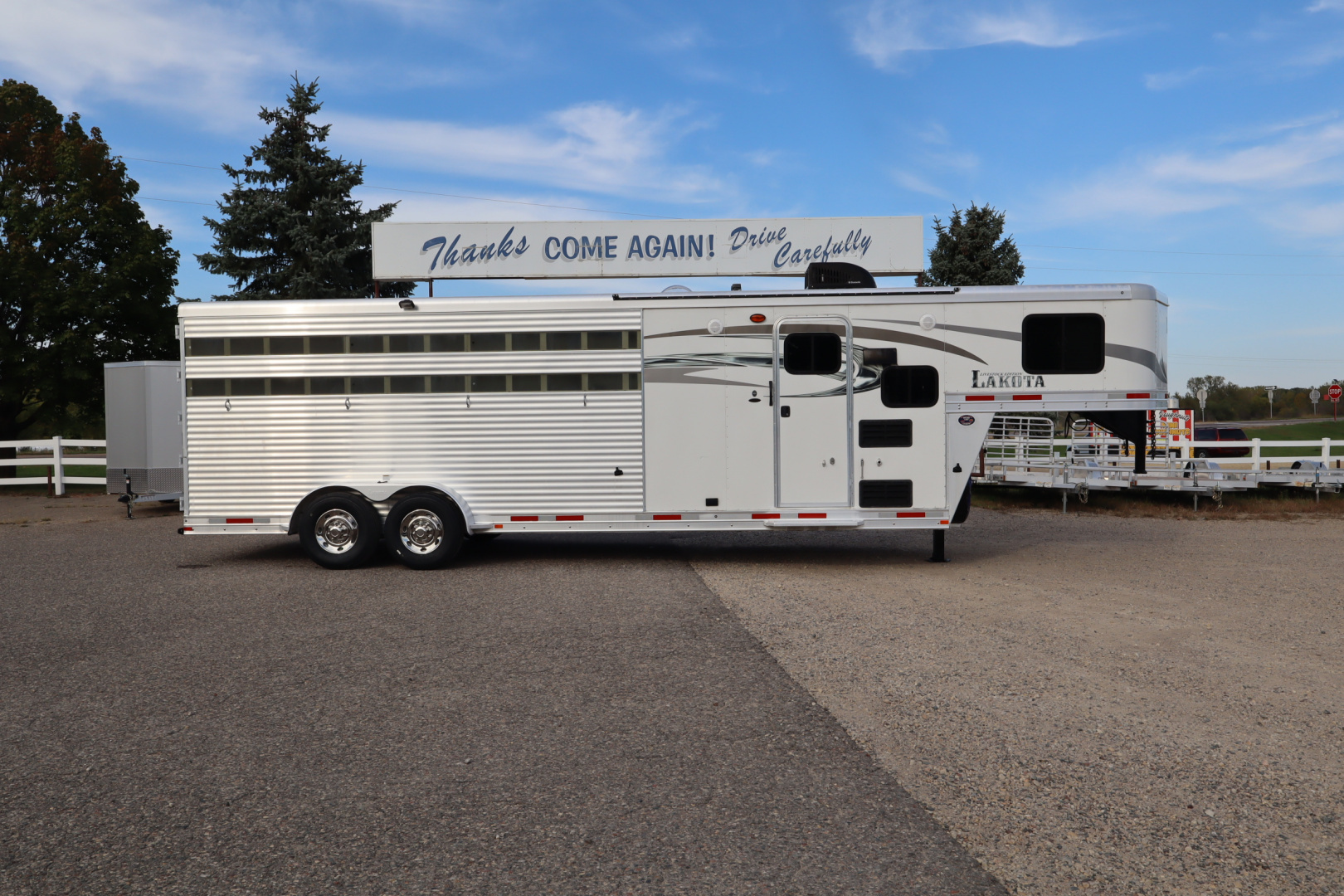 Used 2017 Lakota Stock/Combo LQ Horse Trailer