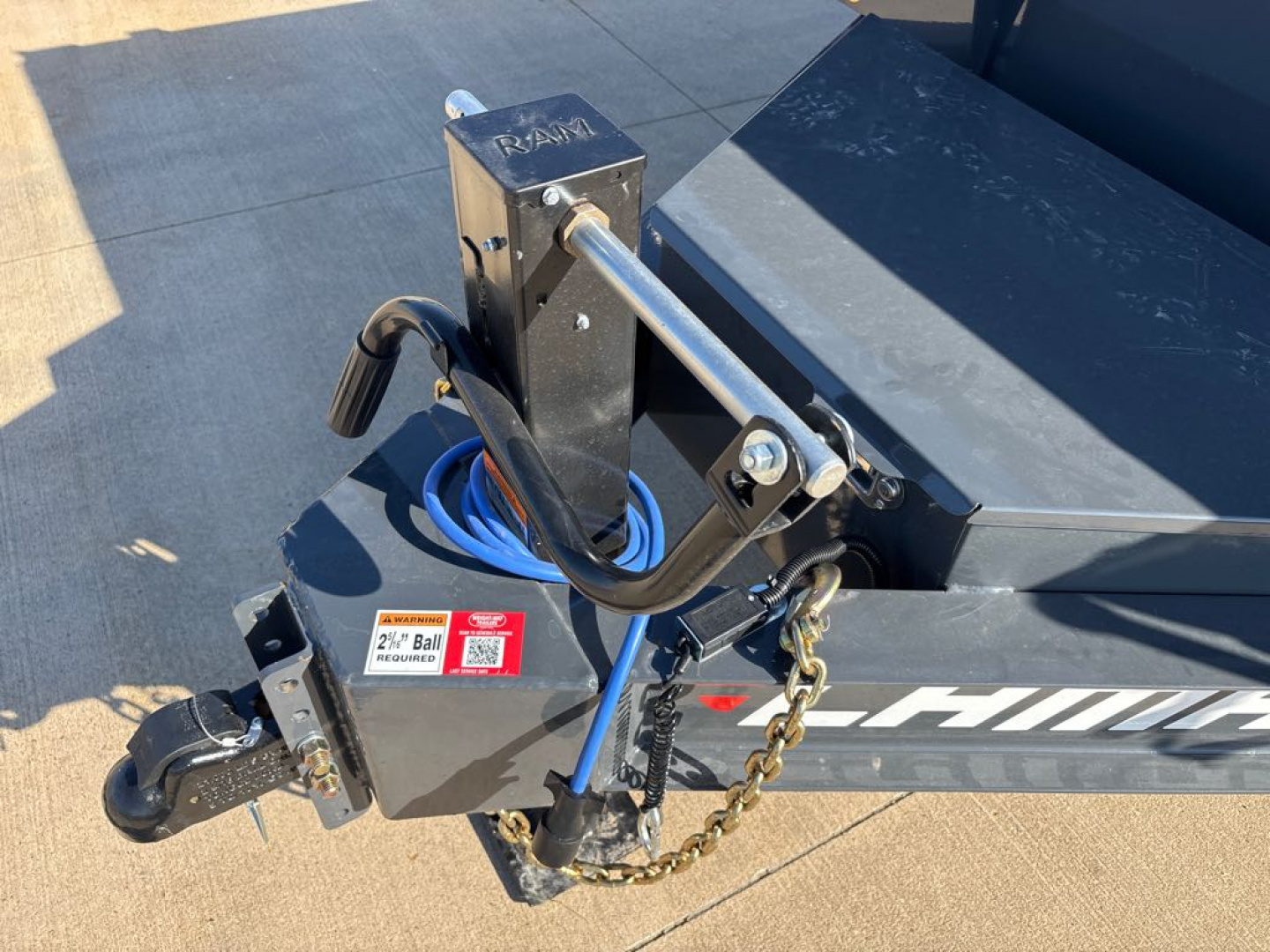 New 2026 Lamar Trailers DL831427-24 Dump Trailer