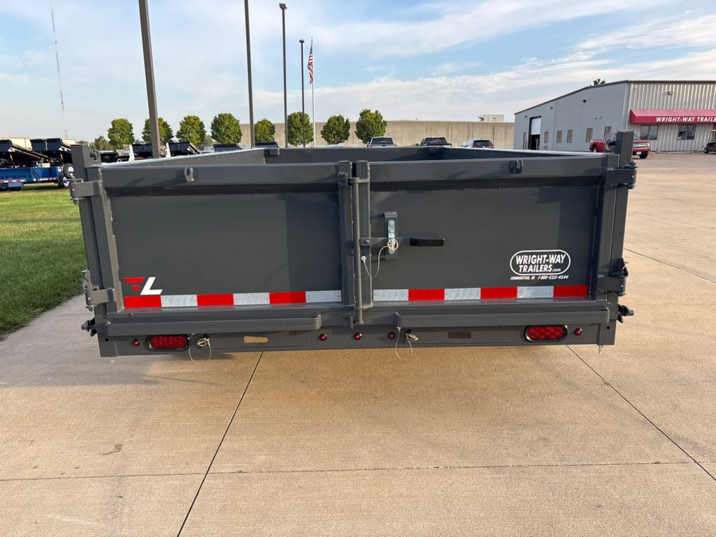 New 2026 Lamar Trailers DL831427-24 Dump Trailer