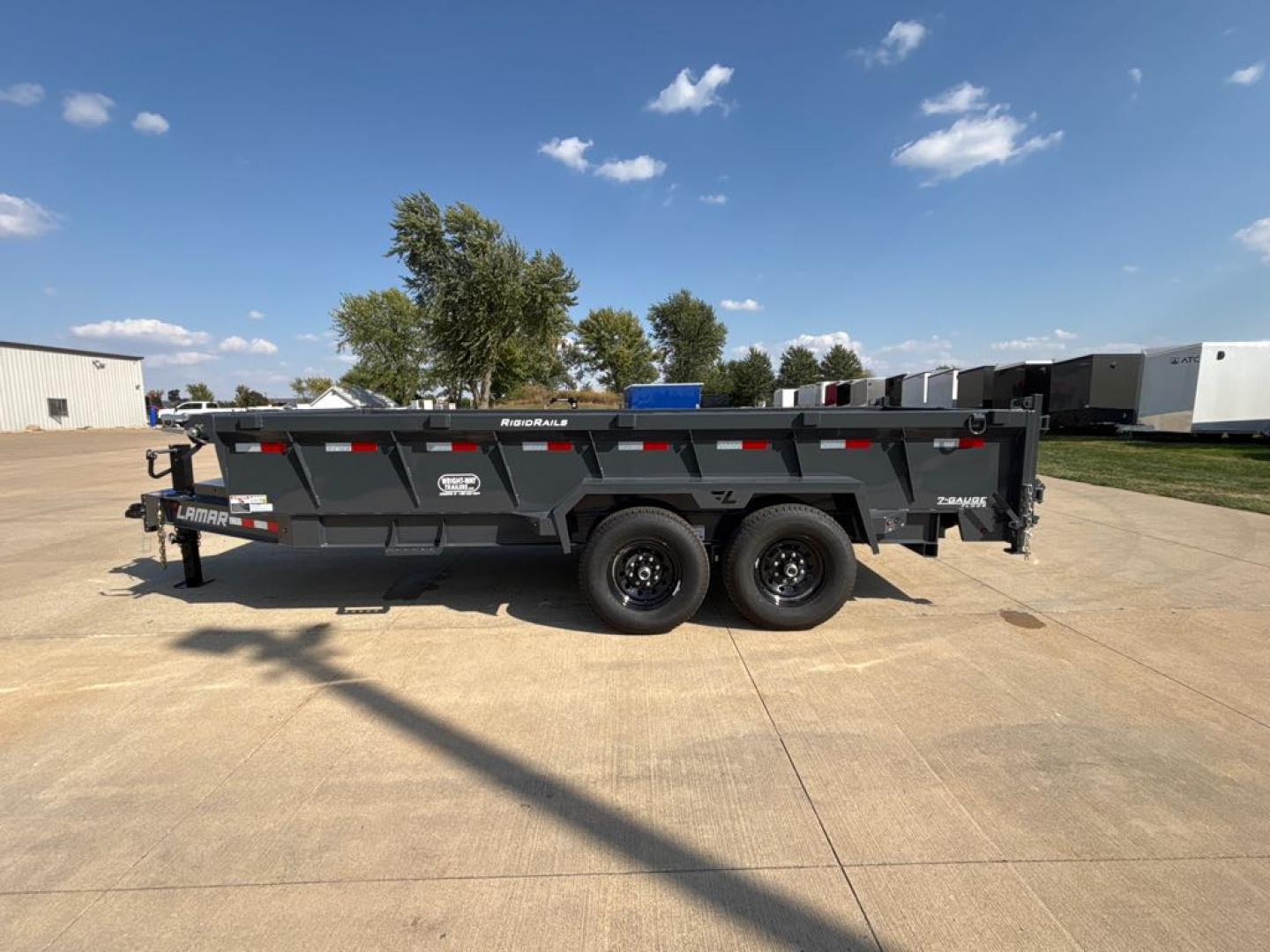 New 2026 Lamar Trailers DL831627-24 Dump Trailer