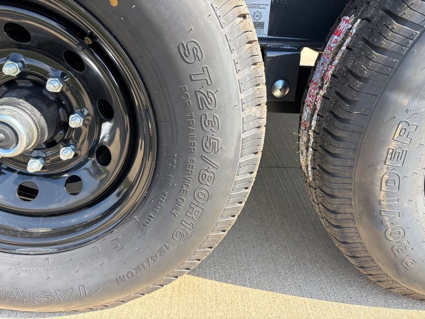 New 2026 Lamar Trailers DL831627-48 Dump Trailer