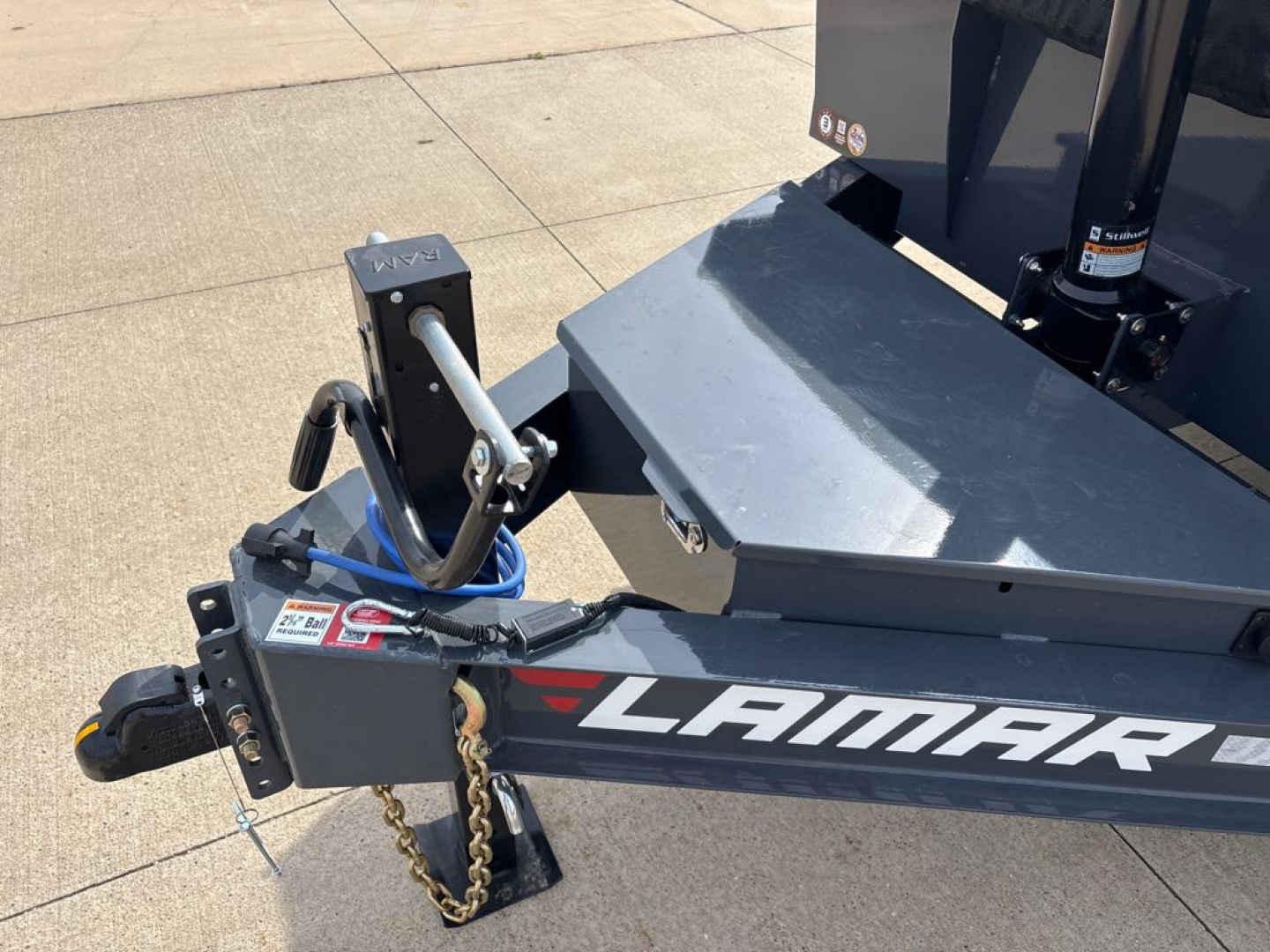 New 2026 Lamar Trailers DT831427-24 Dump Trailer