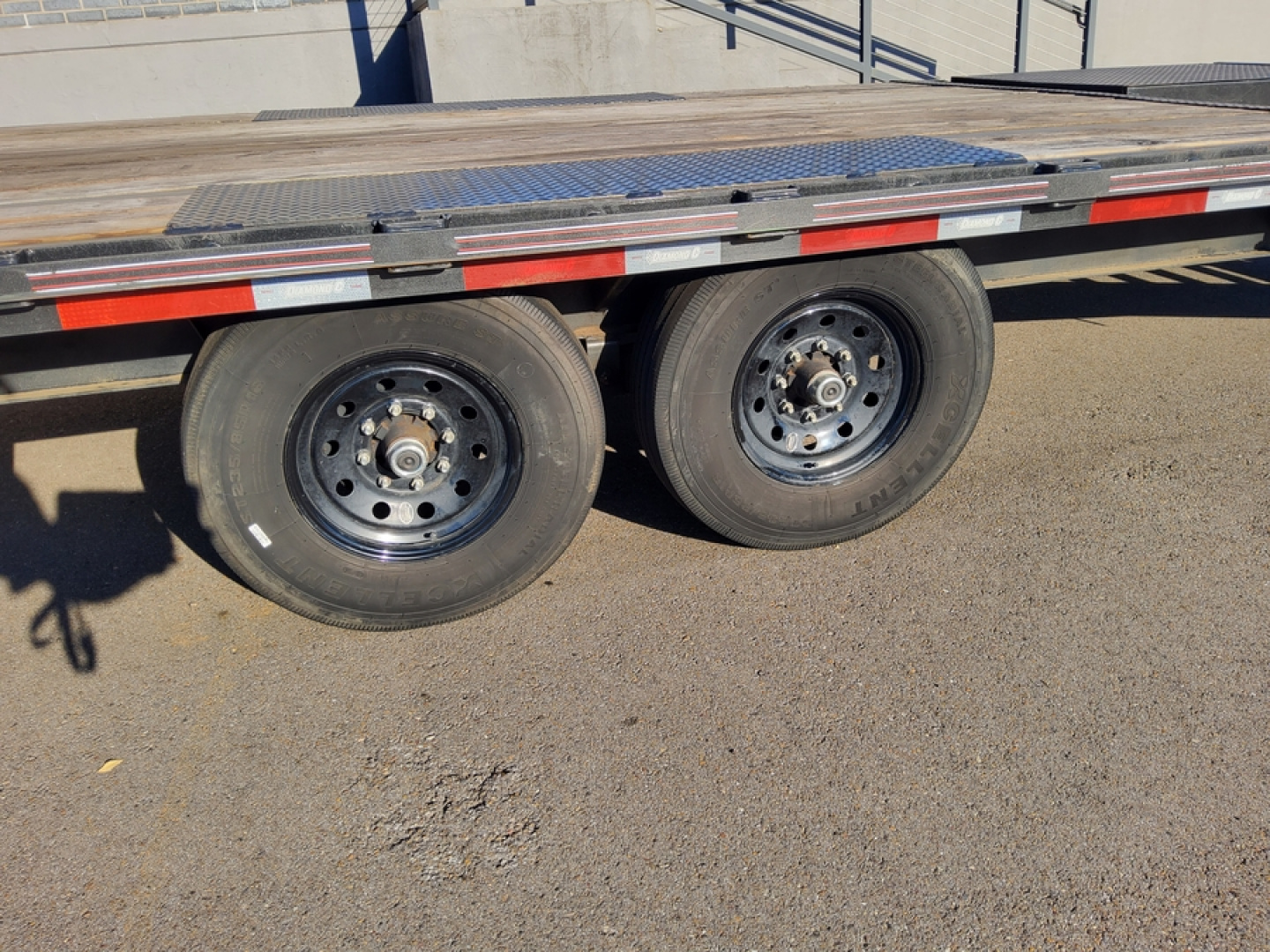 Used 2021 Diamond C Trailers Flatbed Trailer