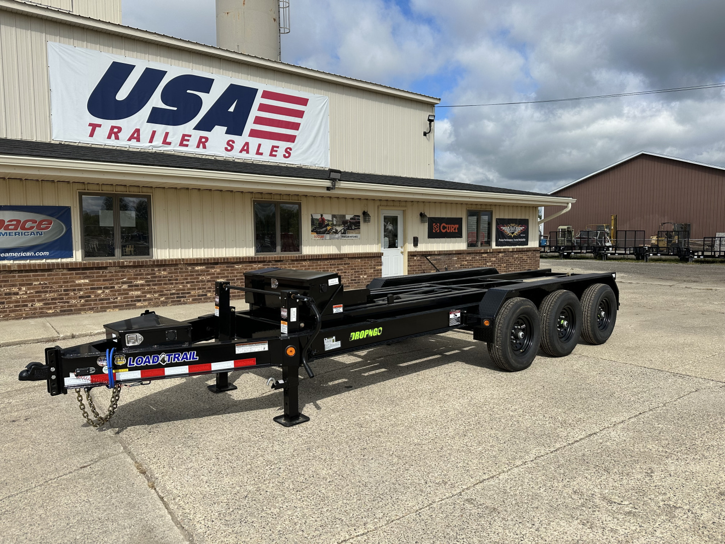 New 2026 Load Trail 16ft Tri-Axle 21K Dump Trailer Package - Available by Special Order