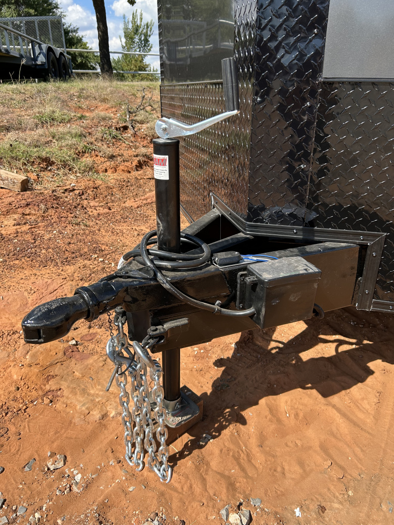 New 2025 Family Trailer 8.5x24 Tandem Axles(7K Drop Axles) Cargo / Enclosed Trailer