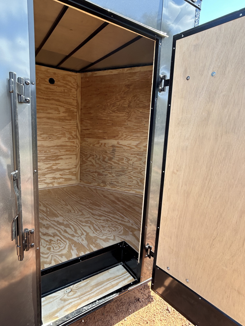 New 2025 Family Trailer 8.5x24 Tandem Axles(7K Drop Axles) Cargo / Enclosed Trailer