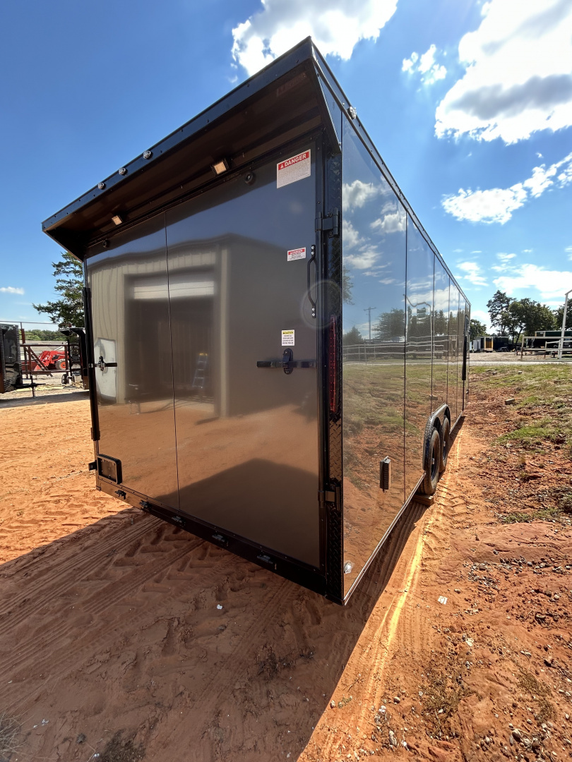 New 2025 Family Trailer 8.5x24 Tandem Axles(7K Drop Axles) Cargo / Enclosed Trailer