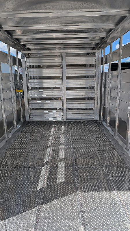 New 2026 EBY MAVERICK 20' Gooseneck Aluminum Stock Trailer (COMING NOV!!)