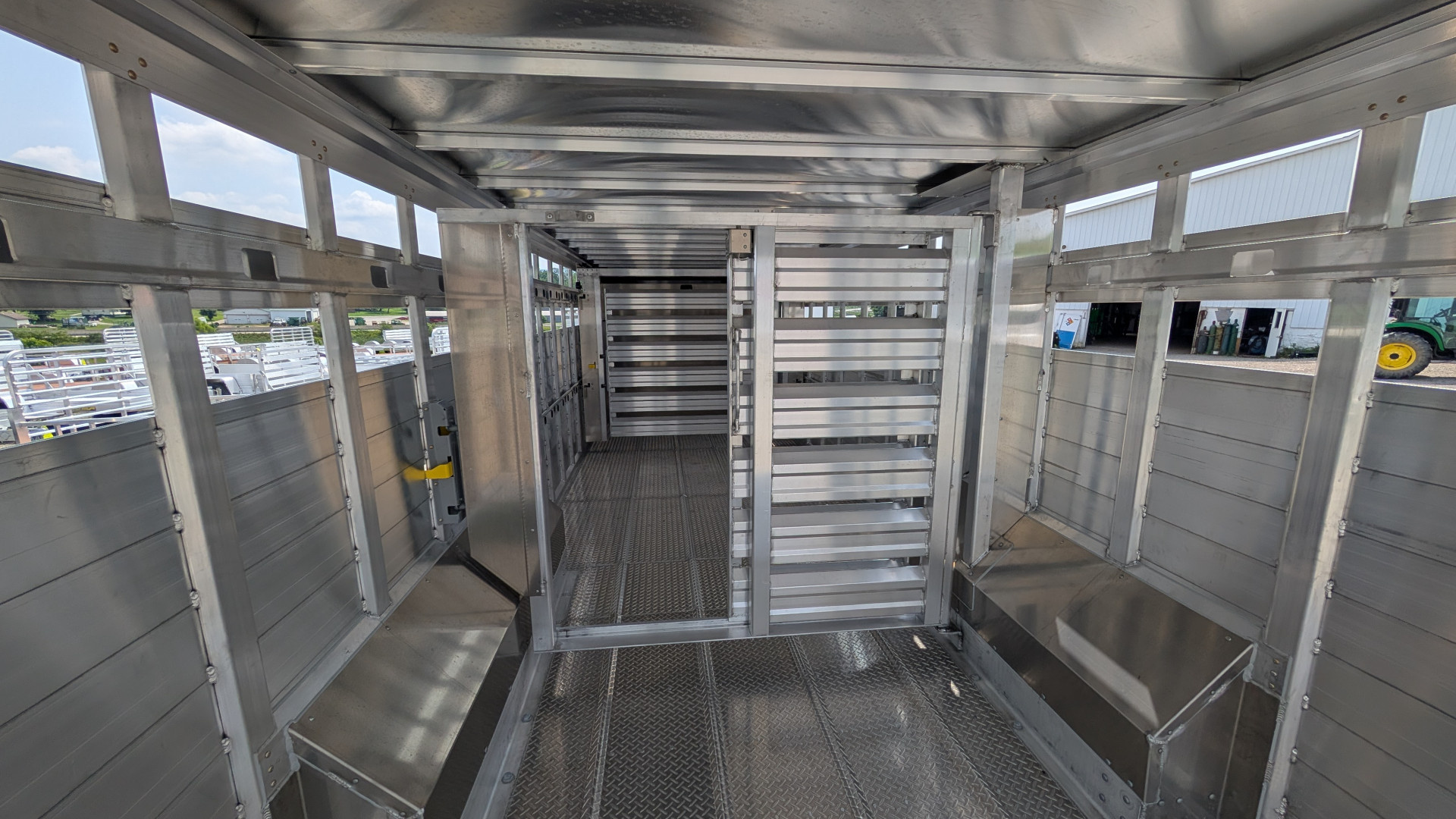 New 2026 EBY RUFF NECK 8 x 26 Gooseneck Aluminum Stock Trailer w/ Rolling Gate (COMING NOV!!!)