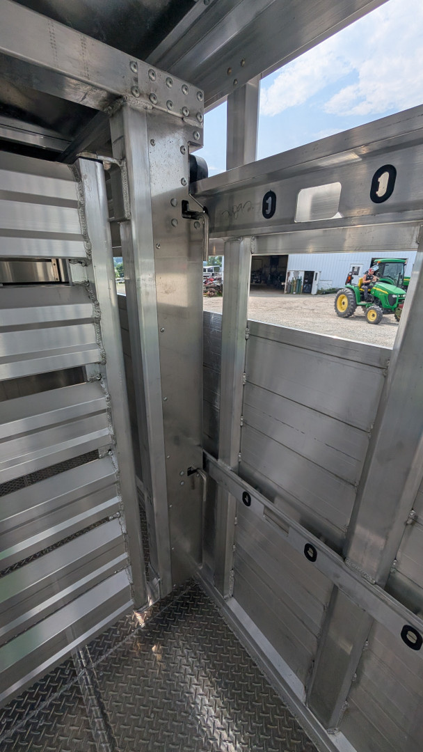 New 2026 EBY RUFF NECK 8 x 26 Gooseneck Aluminum Stock Trailer w/ Rolling Gate (COMING NOV!!!)