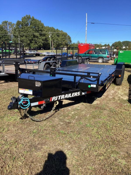 New 2024 PJ Trailers CC222 Car Hauler