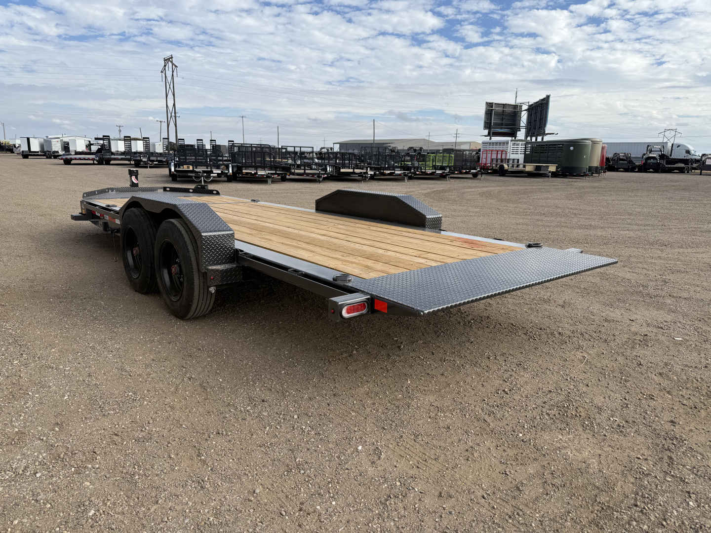 New 2026 Diamond C 80"x20' BP Hydraulically Dampened Tilt - HDT208 Pacesetter Edition