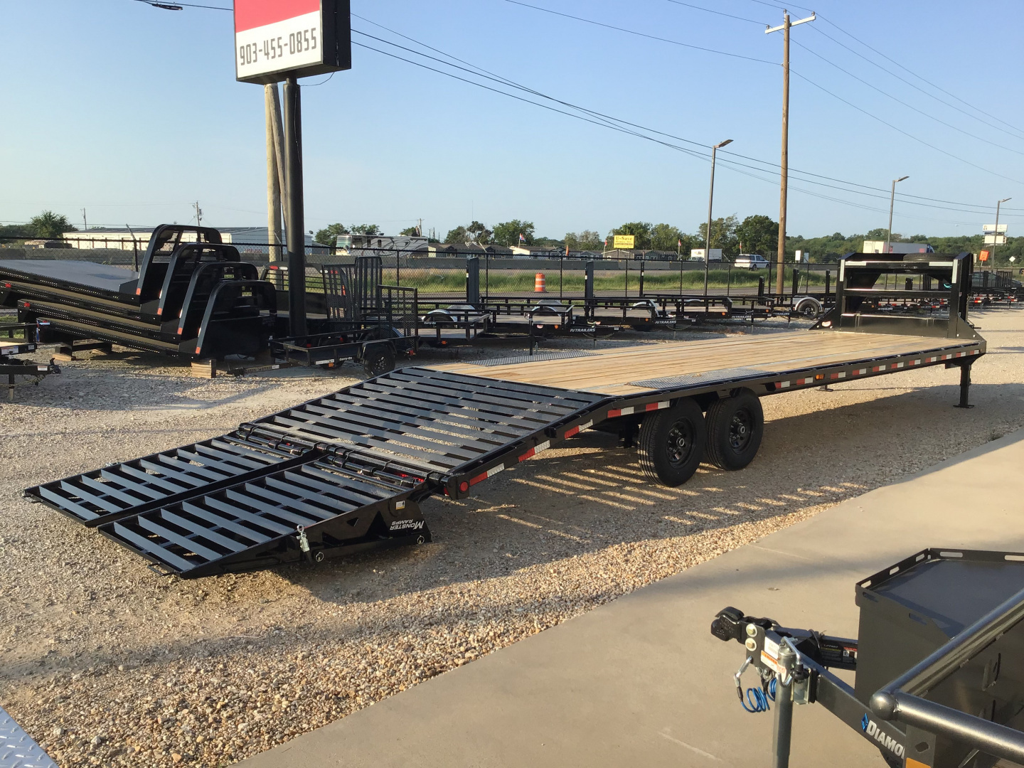 New 2026 PJ 102”x30’ Quest Gooseneck Flatbed w/ Singles – LQ