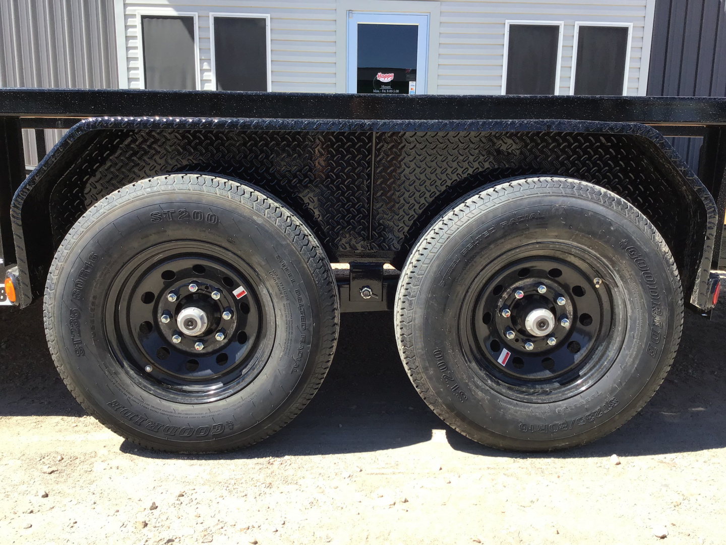 New 2026 PJ 83"x20' Angle Pipetop Trailer – P8