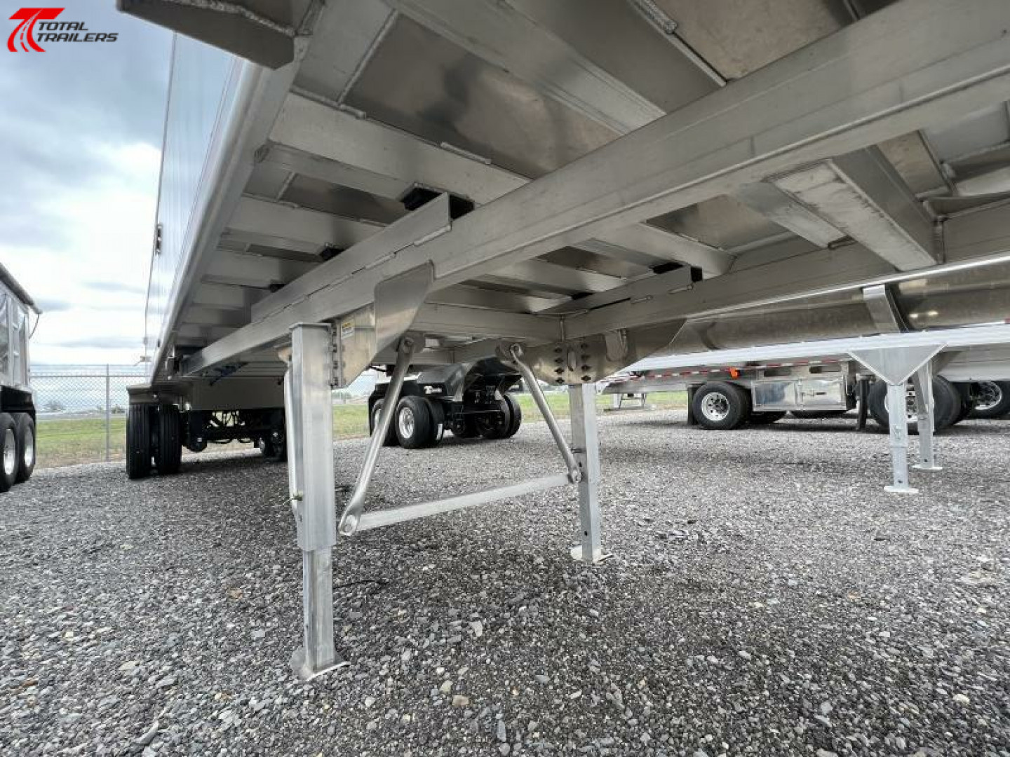 New 2024 MAC 39' Dump Semi Trailer w/ Tarp