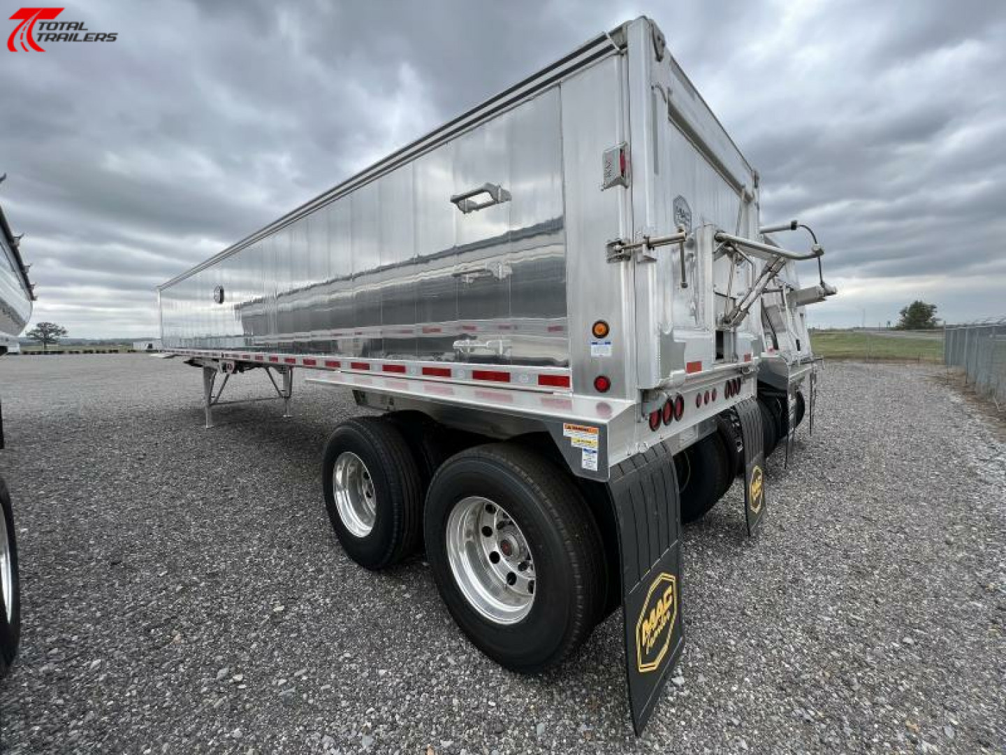 New 2024 MAC 39' Dump Semi Trailer w/ Tarp
