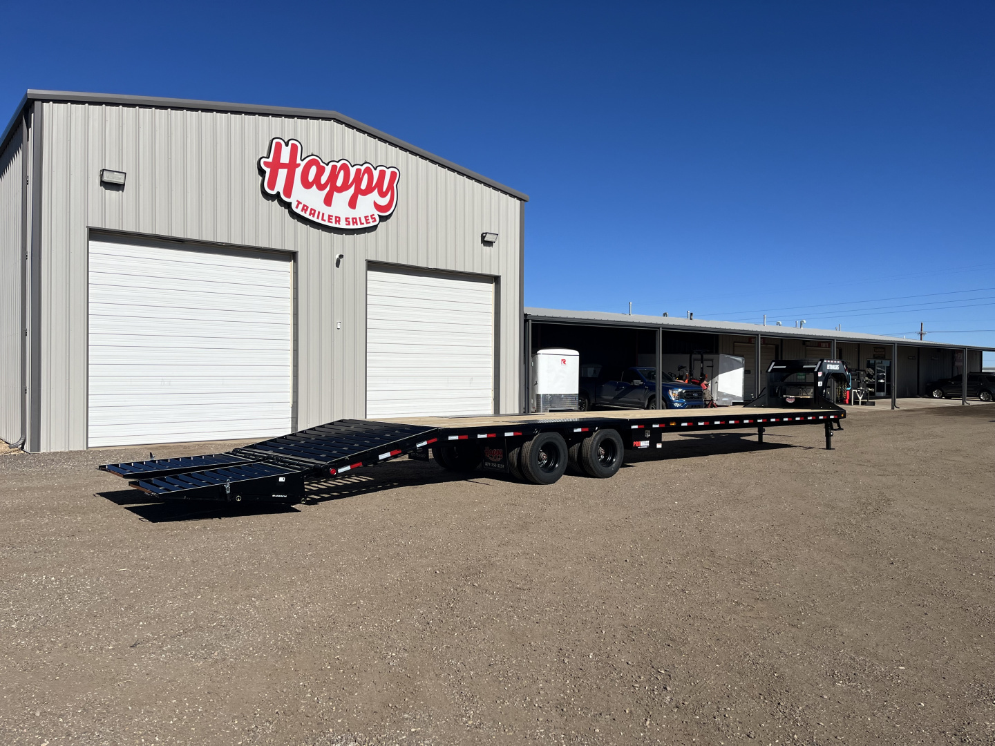 New 2026 PJ 102"x40' GN Low-Pro Air-Ride Flatbed w/ Duals - LD