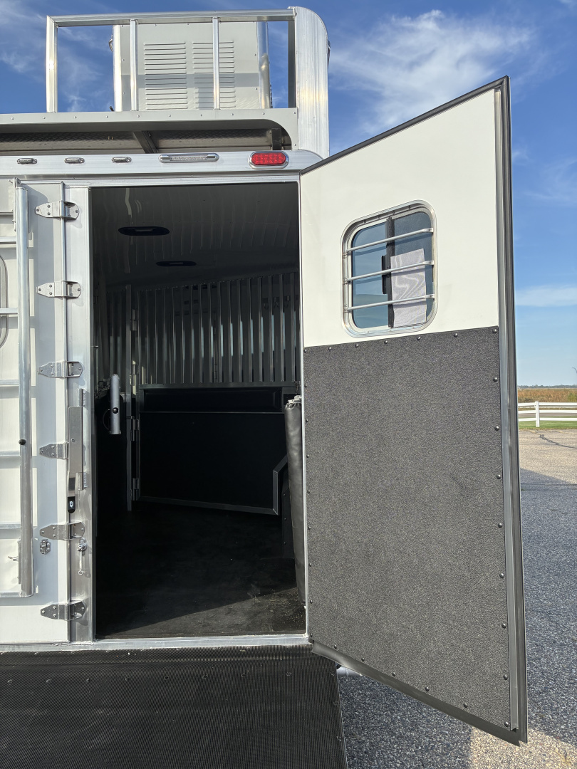New 2026 4-Star 3H 14'3" Trail Boss LQ Horse Trailer