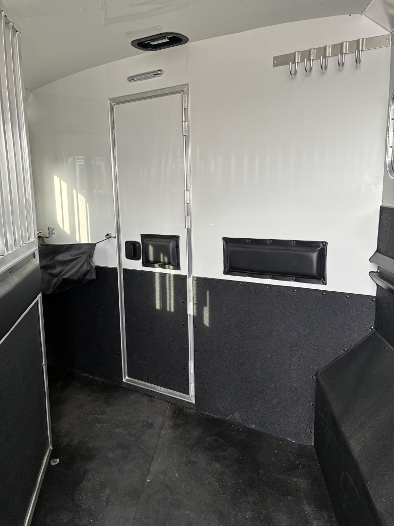 New 2026 4-Star 3H 14'3" Trail Boss LQ Horse Trailer