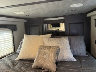 New 2026 4-Star 3H 14'3" Trail Boss LQ Horse Trailer