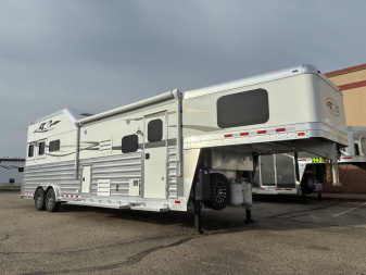 New 2026 4-Star 3H 14'3" Trail Boss LQ Horse Trailer