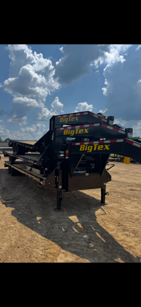 New 2026 Big Tex Trailers 22GN-33D5A Deckover Trailer
