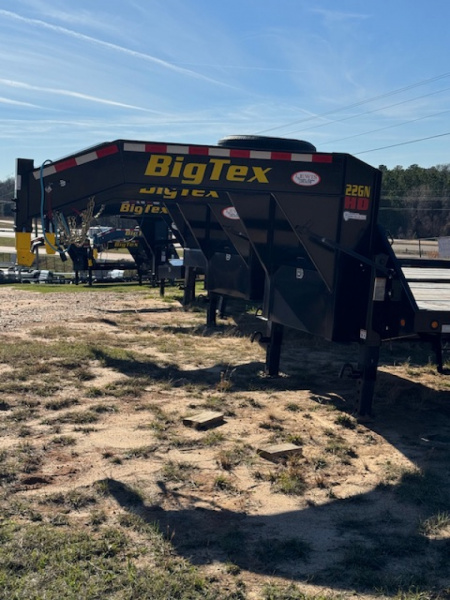 New 2026 Big Tex Trailers 22GN-33D5A Deckover Trailer