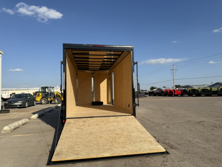 New 2026 Look Trailers 7' x 16" Enclosed Trailer Composite 0.80 Skin Cargo / Enclosed Trailer