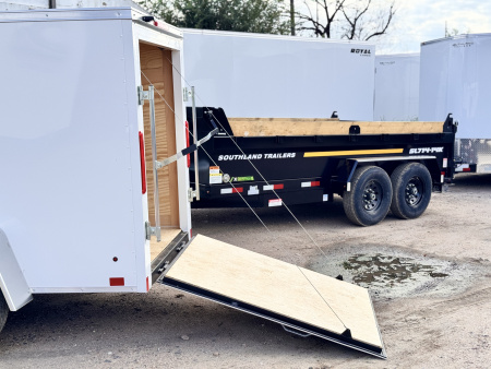New 2025 Cross Trailers 5-10-1V Enclosed
