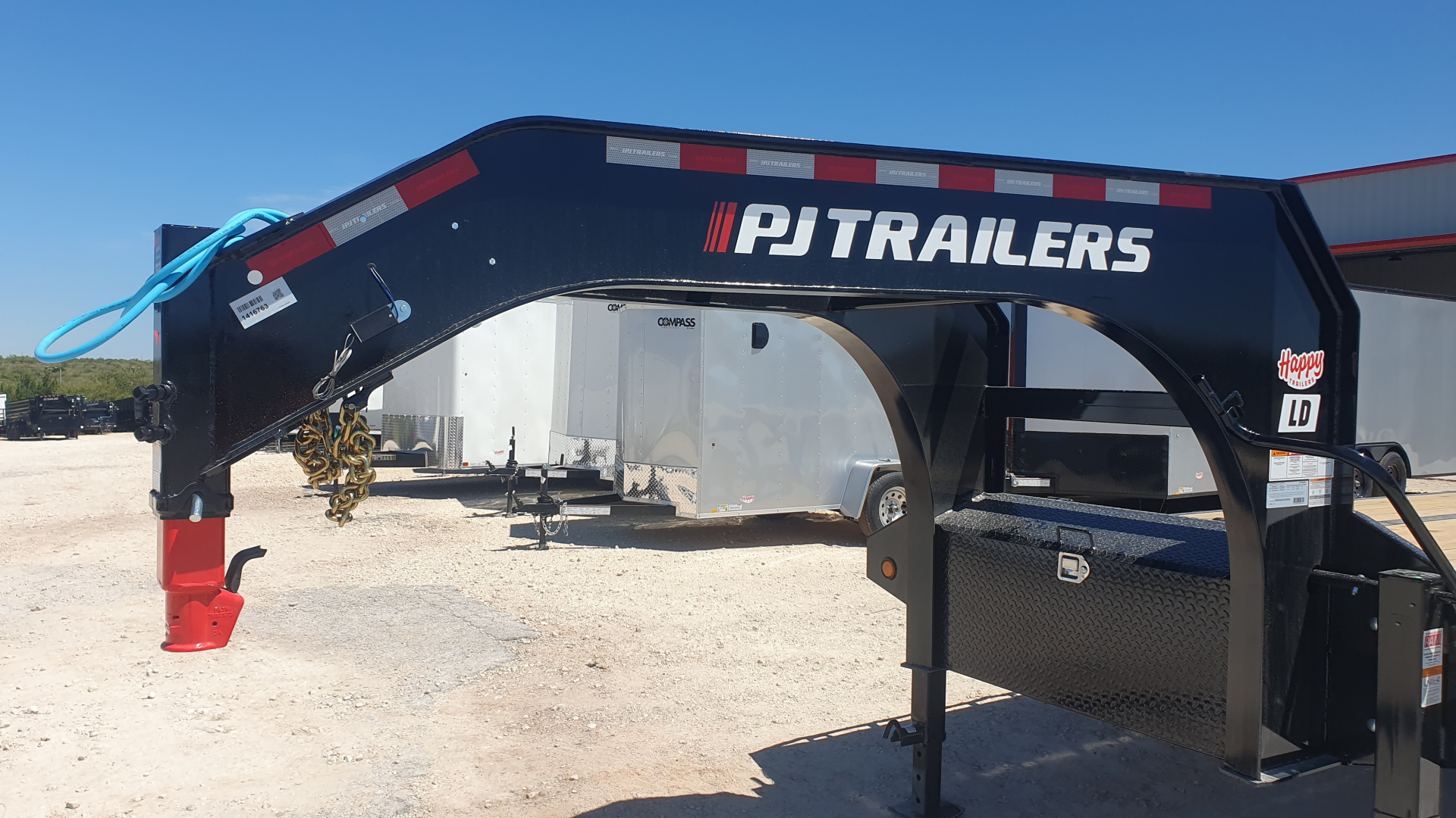 New 2026 PJ 102"x40' GN Low-Pro Flatbed w/ Duals - LD