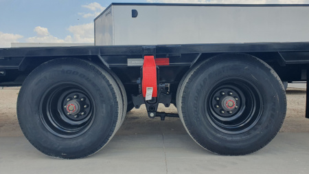 New 2026 PJ 102"x40' GN Low-Pro Flatbed w/ Duals - LD