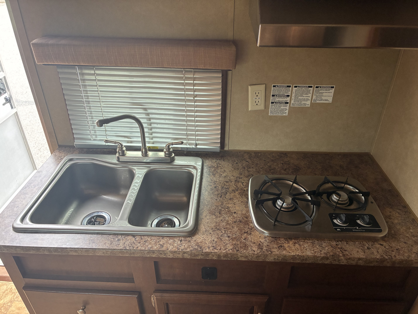 Used 2014 4H Bison Coach 12' LQ Horse Trailer
