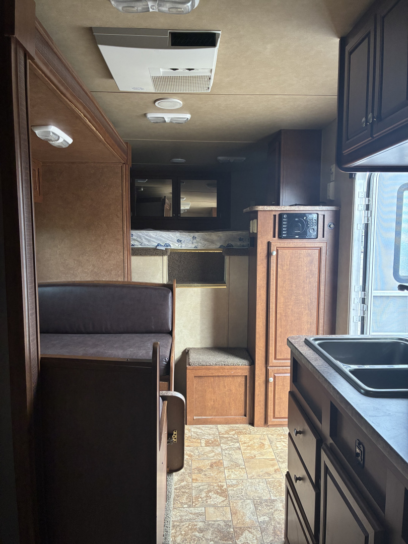 Used 2014 4H Bison Coach 12' LQ Horse Trailer