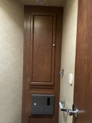 Used 2014 4H Bison Coach 12' LQ Horse Trailer