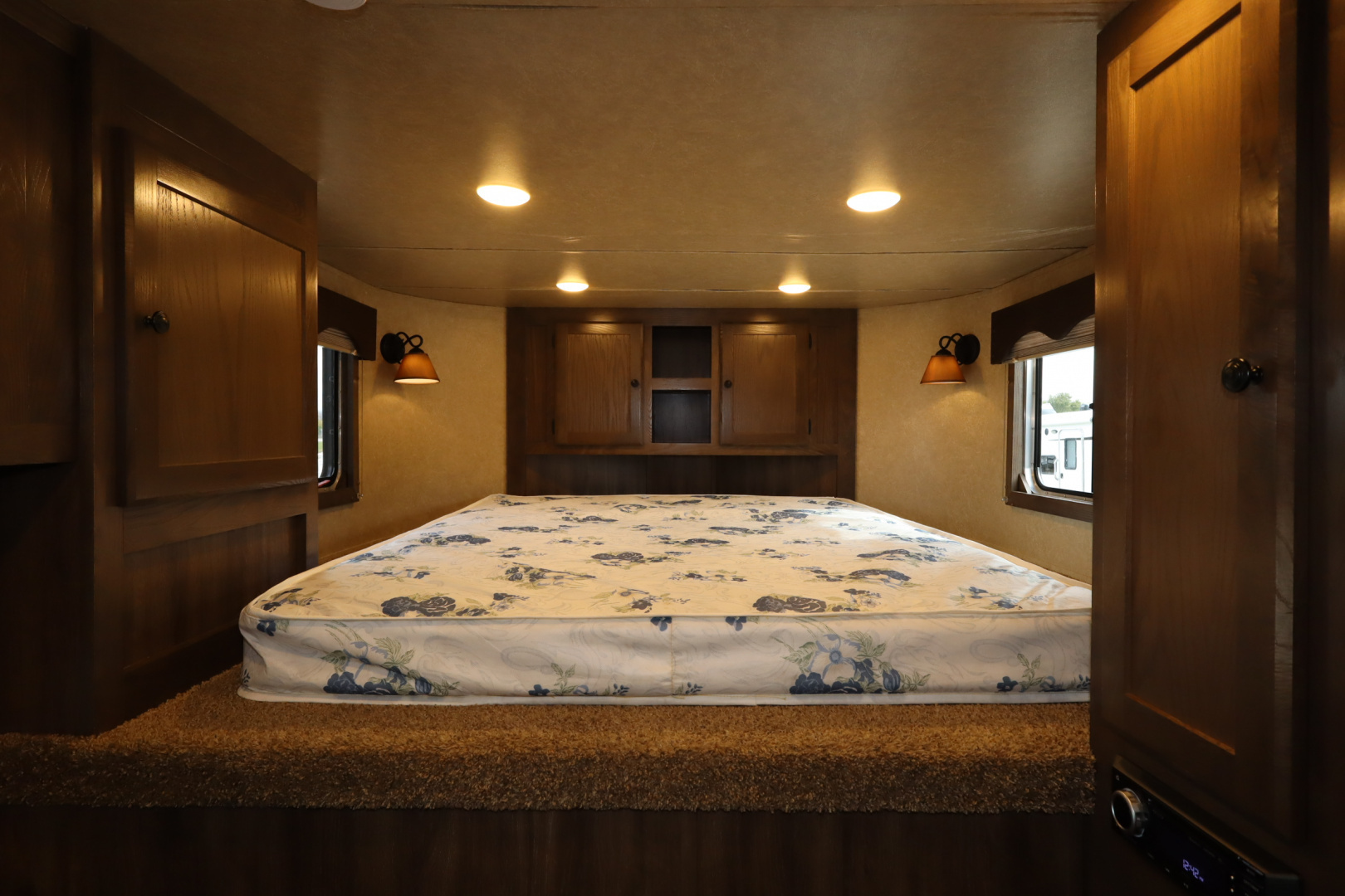 Used 2020 Lakota Charger 2 Horse LQ Horse Trailer