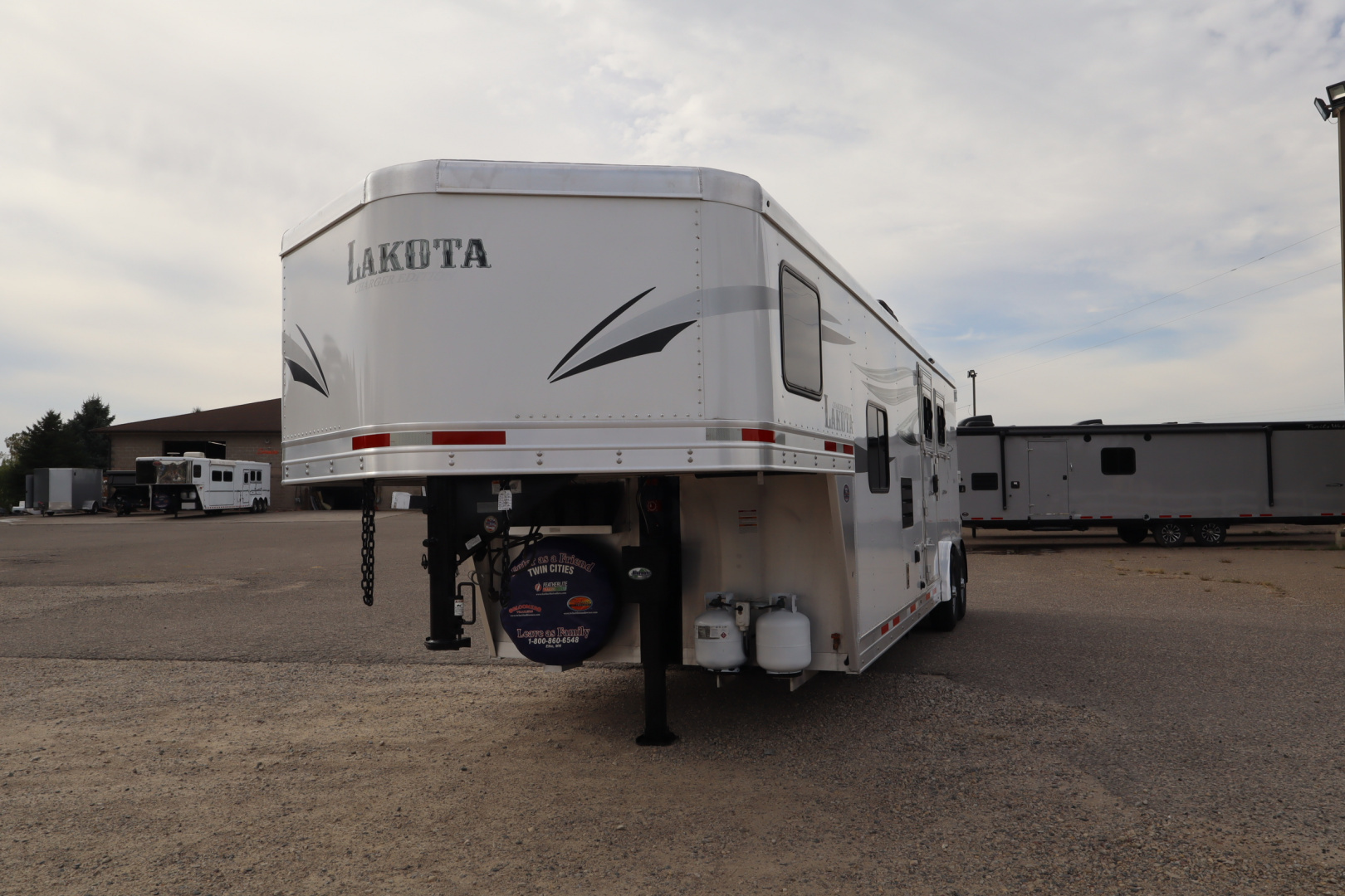 Used 2020 Lakota Charger 2 Horse LQ Horse Trailer